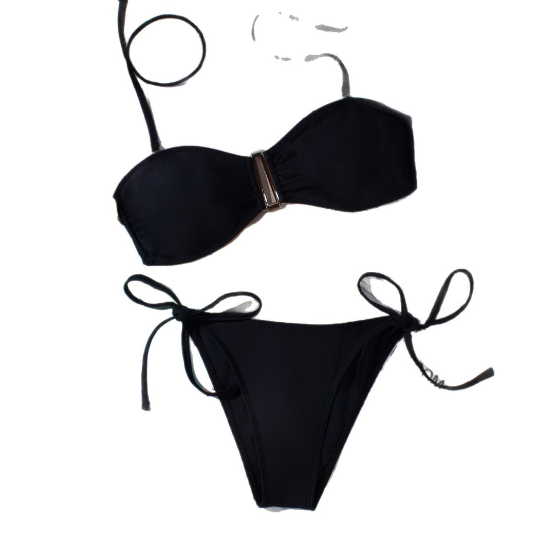 Women's bandeau bikini with adjustable straps and elegant detail Mune Fashion
