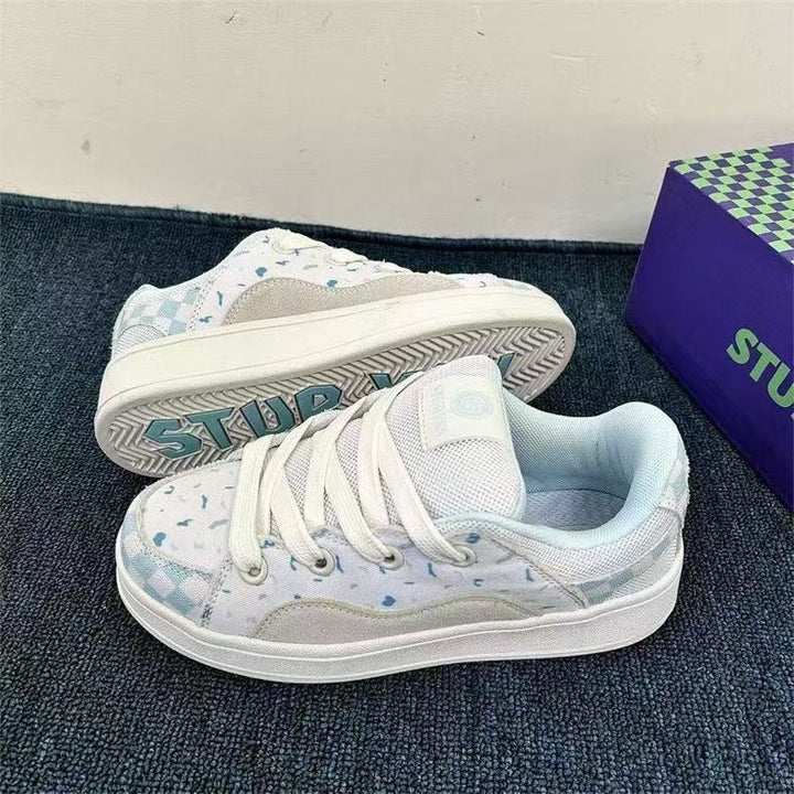 Women's sporty sneakers with playful design and slip-resistant sole Mune Fashion