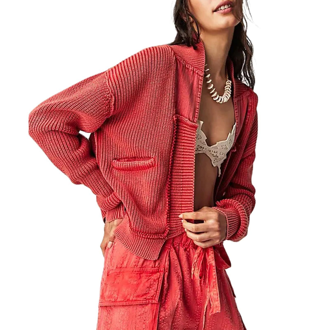 Women’s fashionable cardigan with large pockets