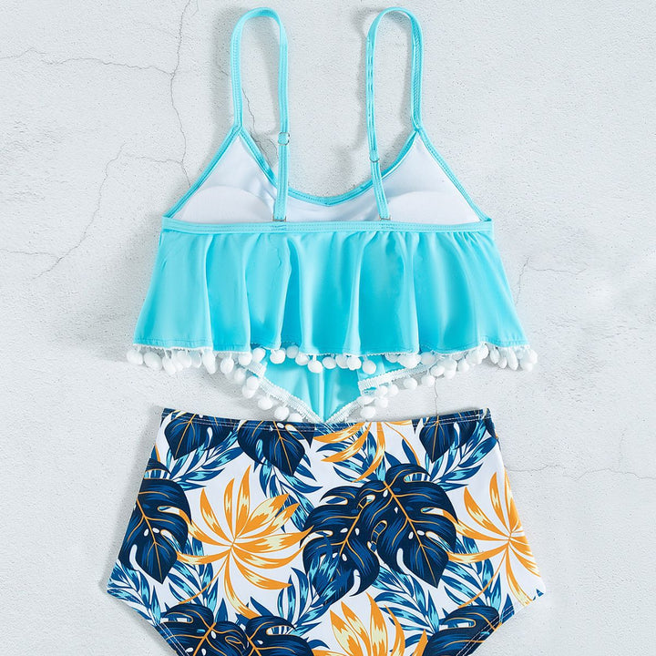 Women's bikini set with playful ruffle and high-cut pants Mune Fashion