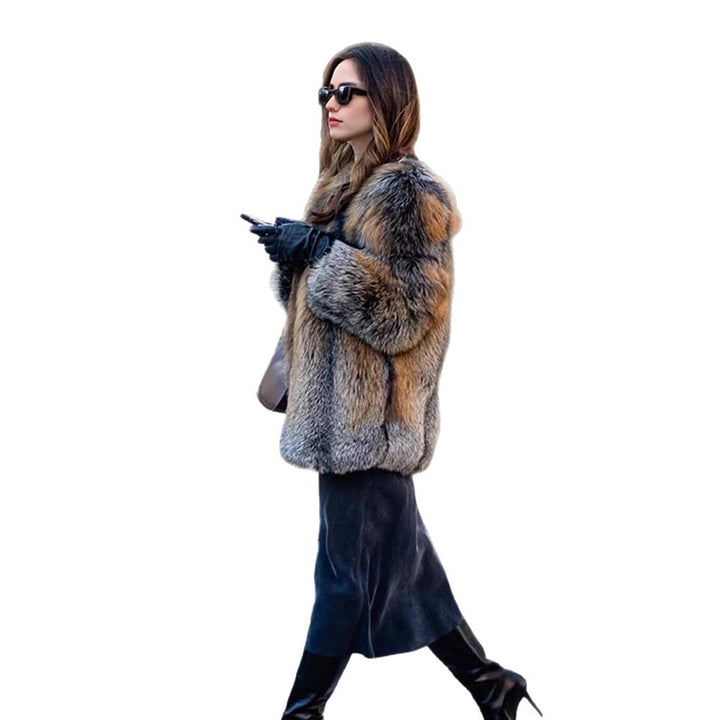 Women short cut oversized faux fur coat with voluminous shawl collar Mune Fashion