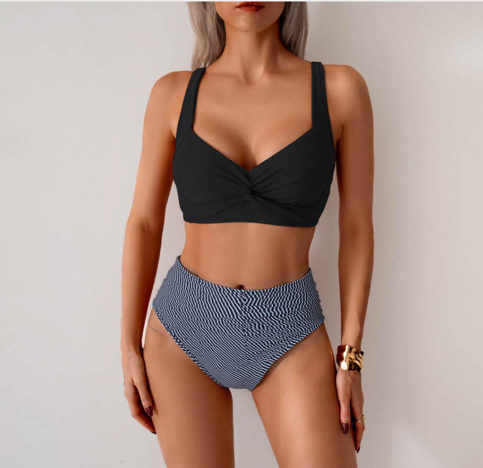 Women's High-Cut Bikini with Fashionable Twist Design Mune Fashion