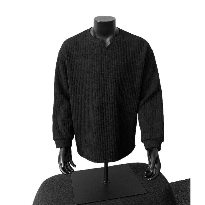 Men's coarse structured knit sweater with V-shaped slit collar and rounded hem Mune Fashion
