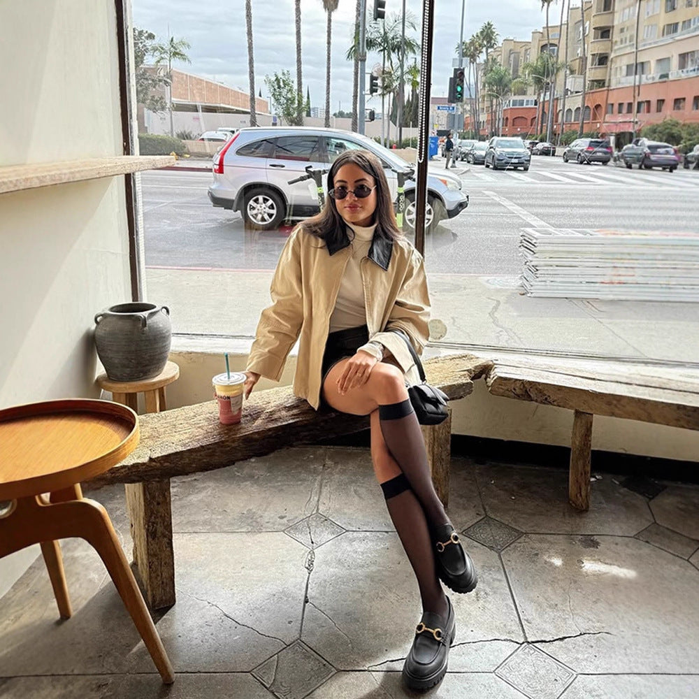 Women's Boxy Transitional Jacket with Contrasting Collar and Concealed Zipper Mune Fashion