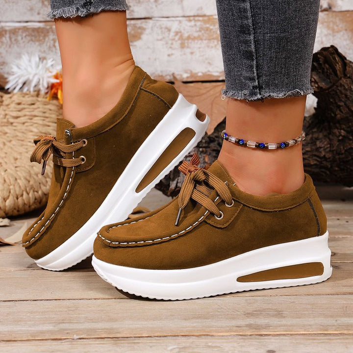 Women's wedge sneakers in moccasin style with cushioning air-cushioned platform sole Mune Fashion