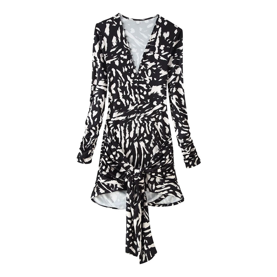 Women’s wrap mini dress with V-neck and knot band Mune Fashion