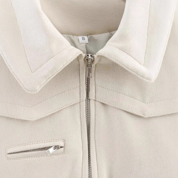 Women's cropped field blazer with shoulder epaulettes, large flap pockets, and central zipper Mune Fashion