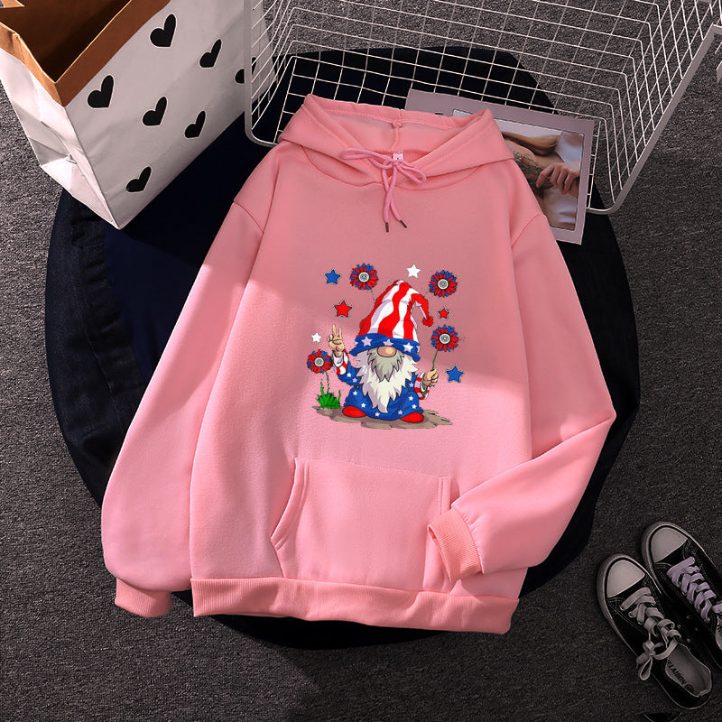 Women's hoodie with patriotic garden gnome print, brushed fleece lining, oversized cut, and kangaroo pocket Mune Fashion