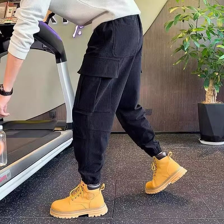 Men's cargo jogging pants made of corduroy look with multiple pockets and elastic hem Mune Fashion