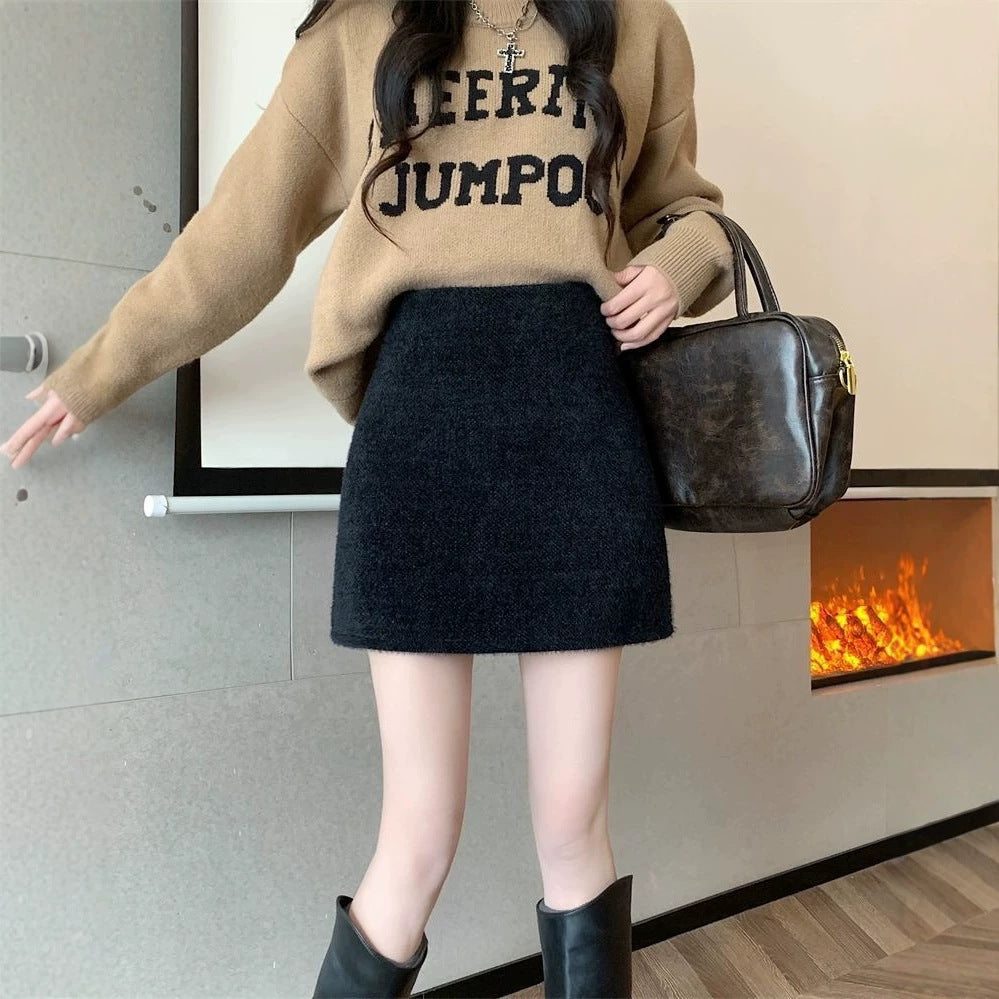 Women's elegant and comfortable wool skirt Mune Fashion