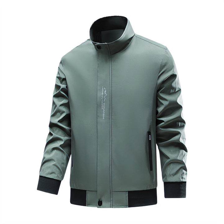 Men's sporty transitional jacket with high closing collar and side zip pockets Mune Fashion