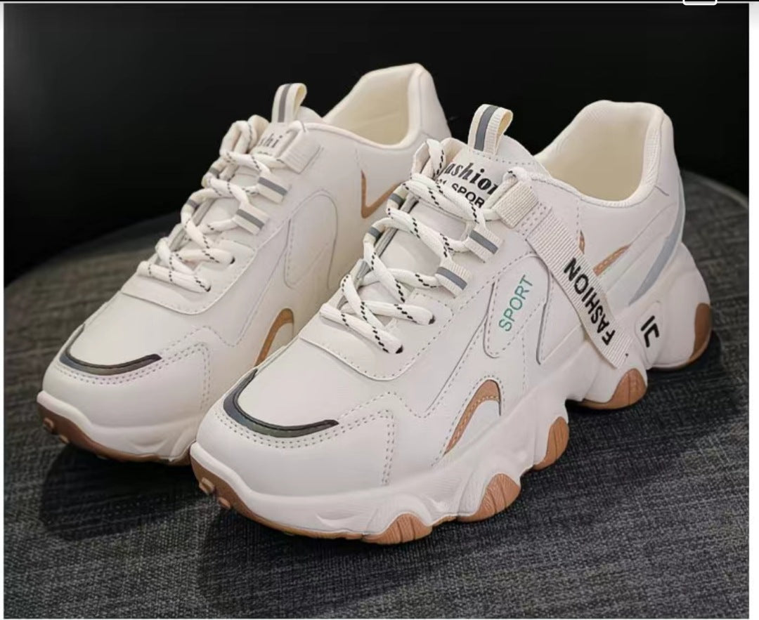 Women's Sporty Sneakers with Breathable Mesh Upper and Cushioned Outsole Mune Fashion