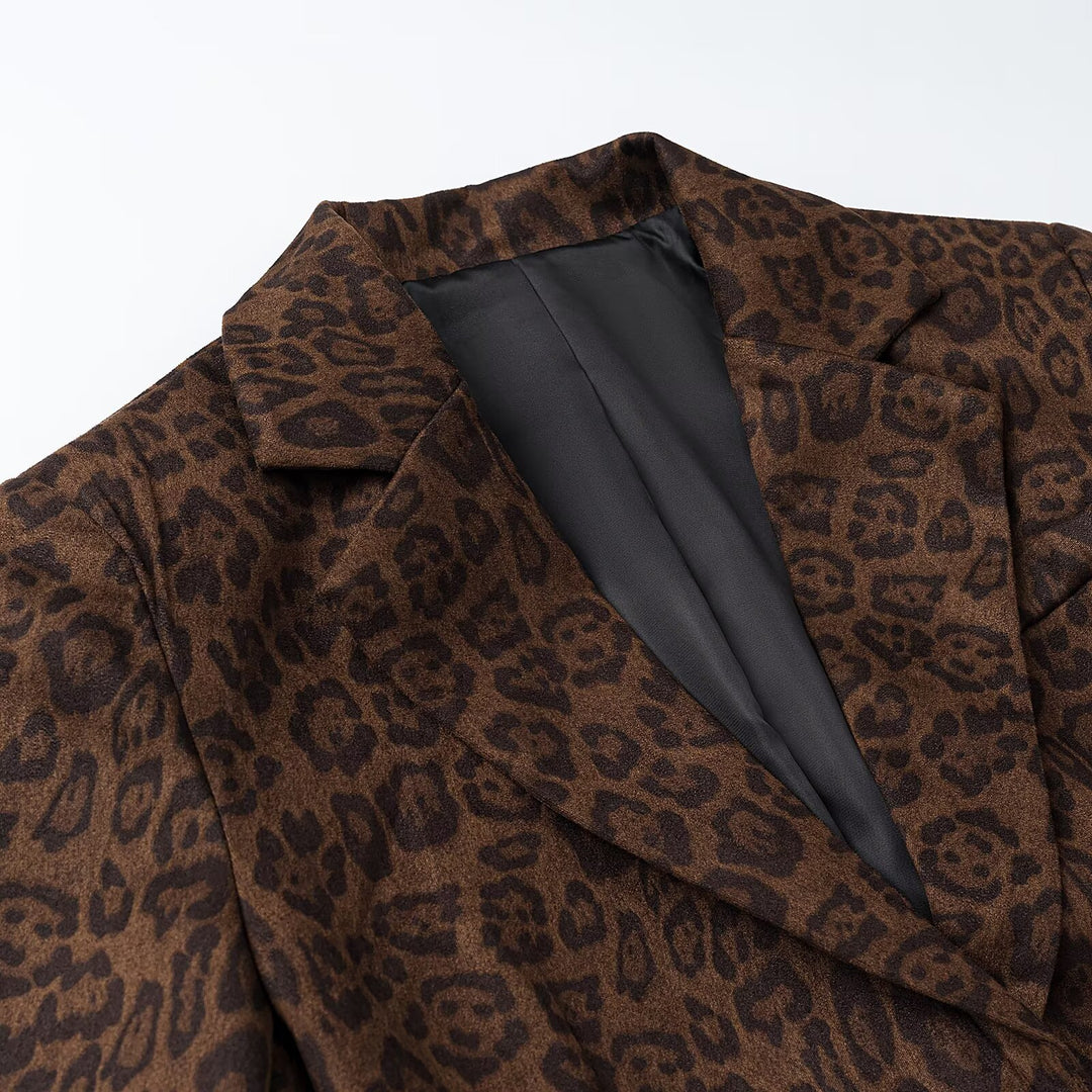 Women's Oversize Blazer with Leopard Print, Notched Lapel and Flap Pockets Mune Fashion