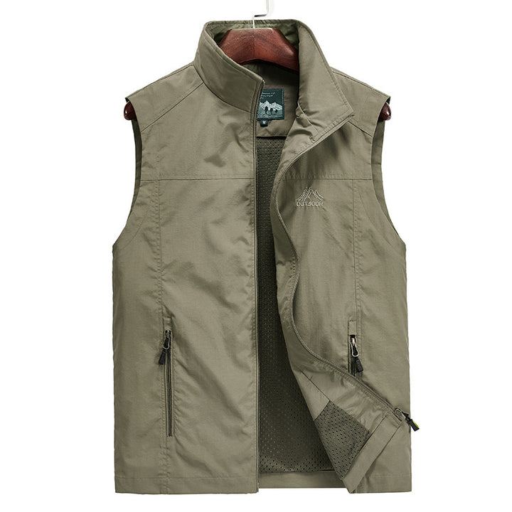 Men's Lightweight Outdoor Softshell Vest with Breathable Mesh Lining and Concealed Zipper Pockets Mune Fashion