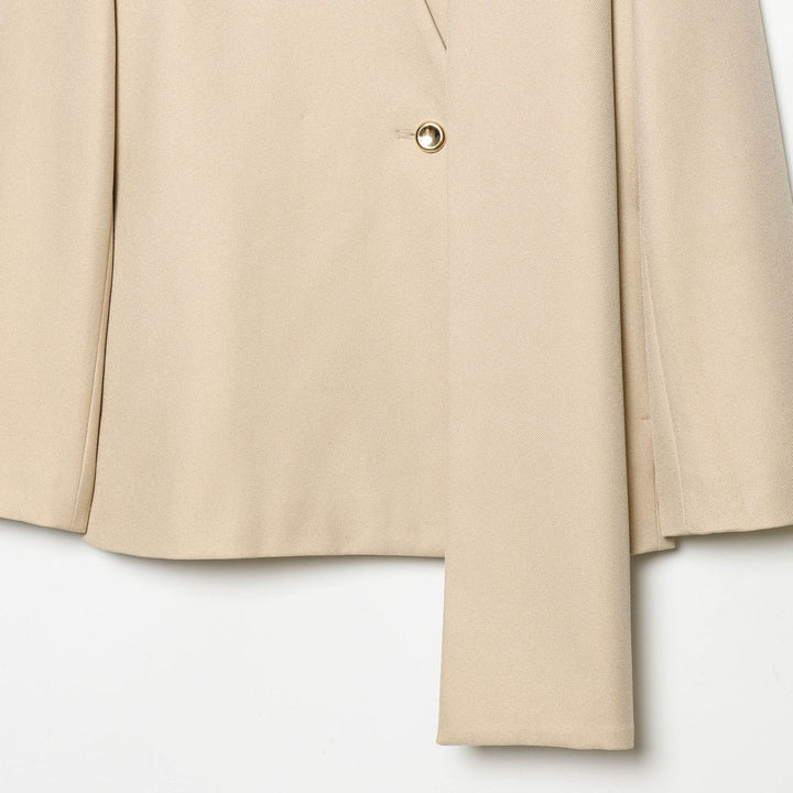 Women's oversized coat with integrated scarf, oversized cape cut and single-breasted button placket Mune Fashion