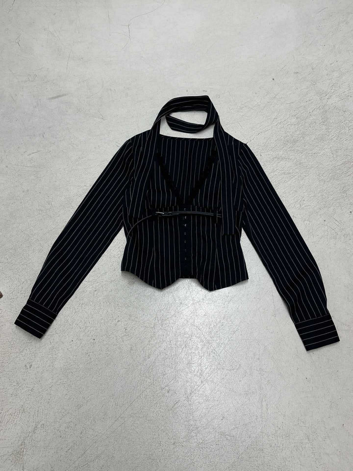 Women's tailored long-sleeve shirt with twist V-neck, shirt collar and pinstripe look Mune Fashion