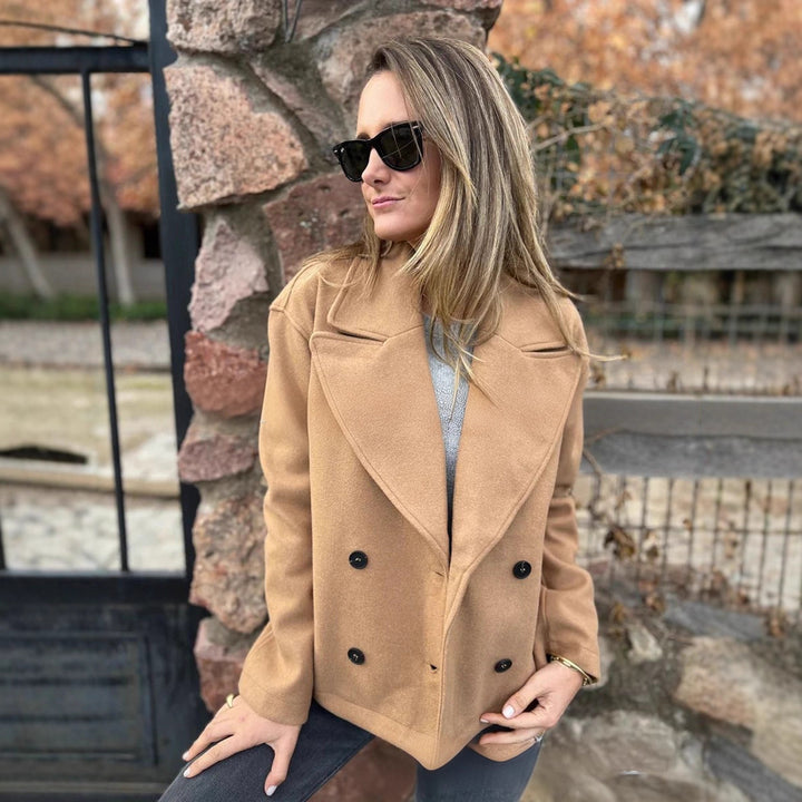 Women's short wool blend coat with large shawl collar, double-breasted button placket and side pockets Drune