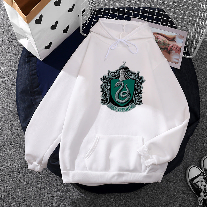 Women's oversized hooded sweatshirt with heraldic snake emblem and soft fleece lining Mune Fashion