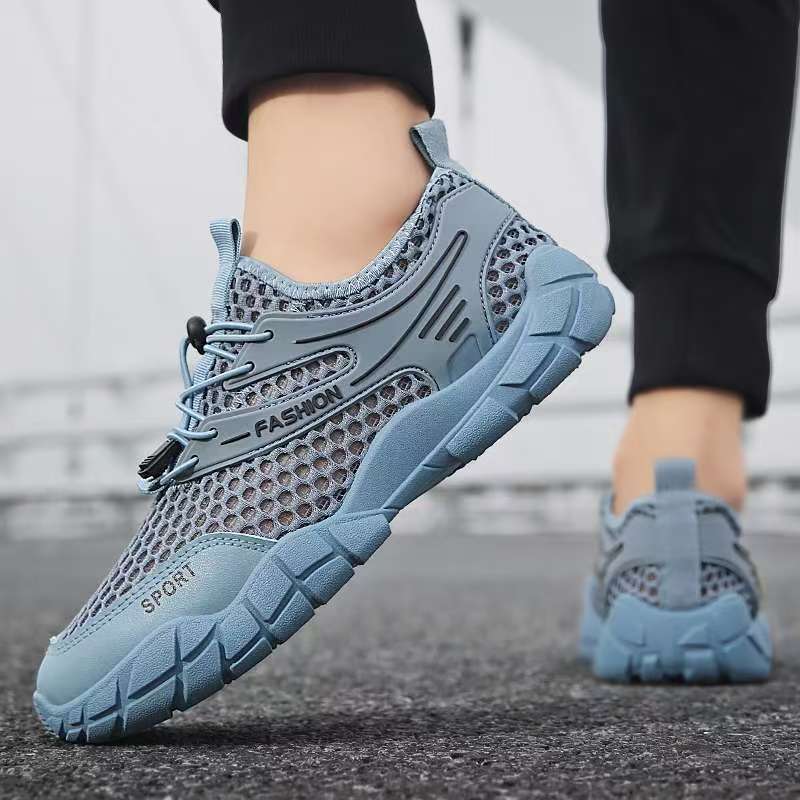Women's Breathable Running Shoes with Flexible Mesh Upper and Non-Slip Sole Mune Fashion