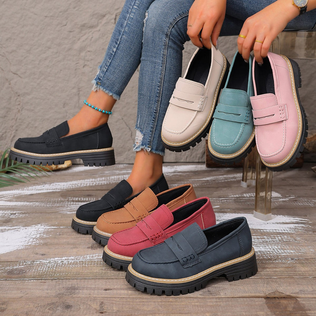 Women’s casual chunky loafer with thick profile sole, padded comfort footbed, and decorative bridge Mune Fashion