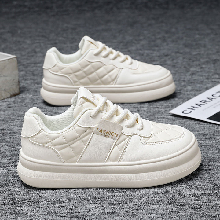 Unisex quilted platform sneaker made of synthetic leather with padded shaft and cushioned lightweight sole Mune Fashion