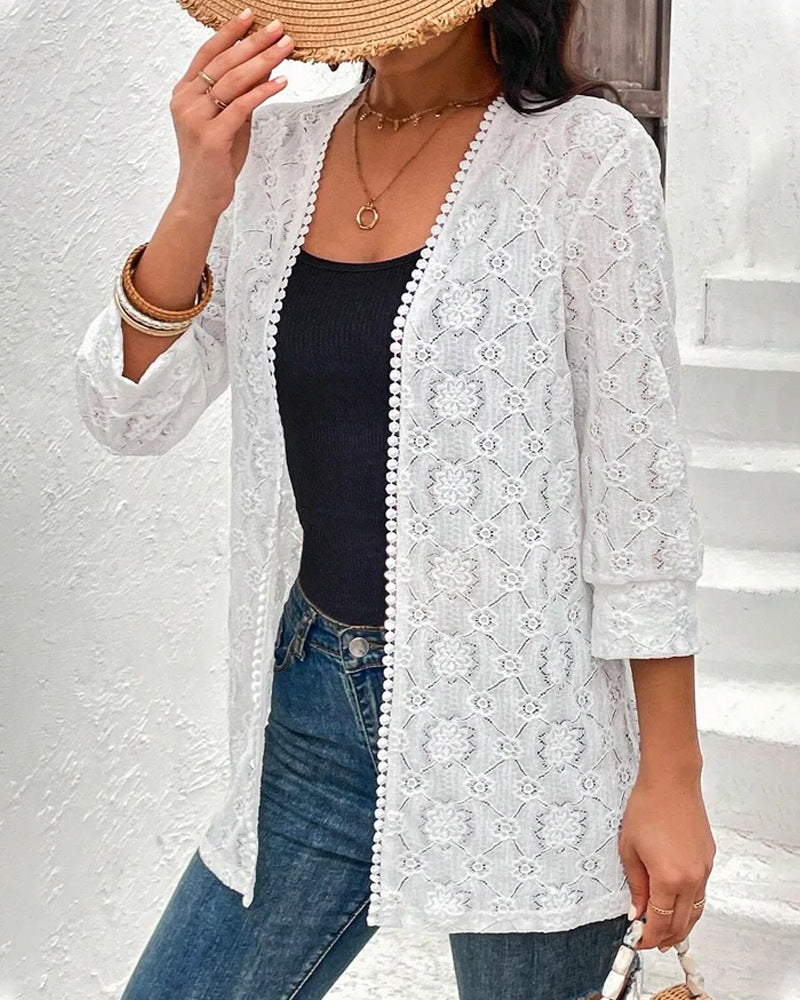Women's lightweight lace jacket with open cut, three-quarter sleeves and crocheted trim Mune Fashion