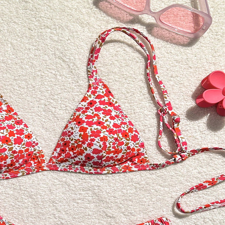 Women’s triangle bikini with adjustable straps and colorful floral pattern Mune Fashion