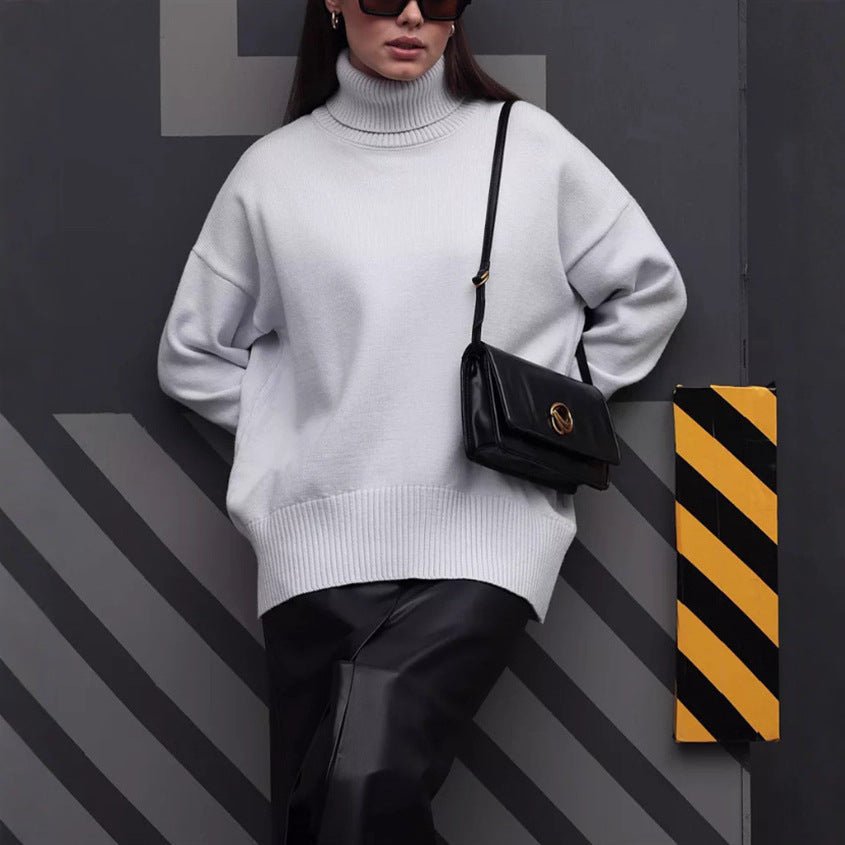 Ladies Boxy Turtleneck Sweater made of fine fine knit with dropped shoulders Mune Fashion