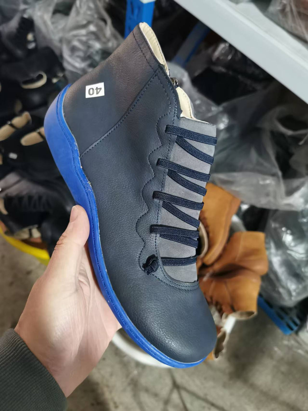 Men's high-cut leather sneaker with elastic lacing and ergonomic rubber sole Mune Fashion