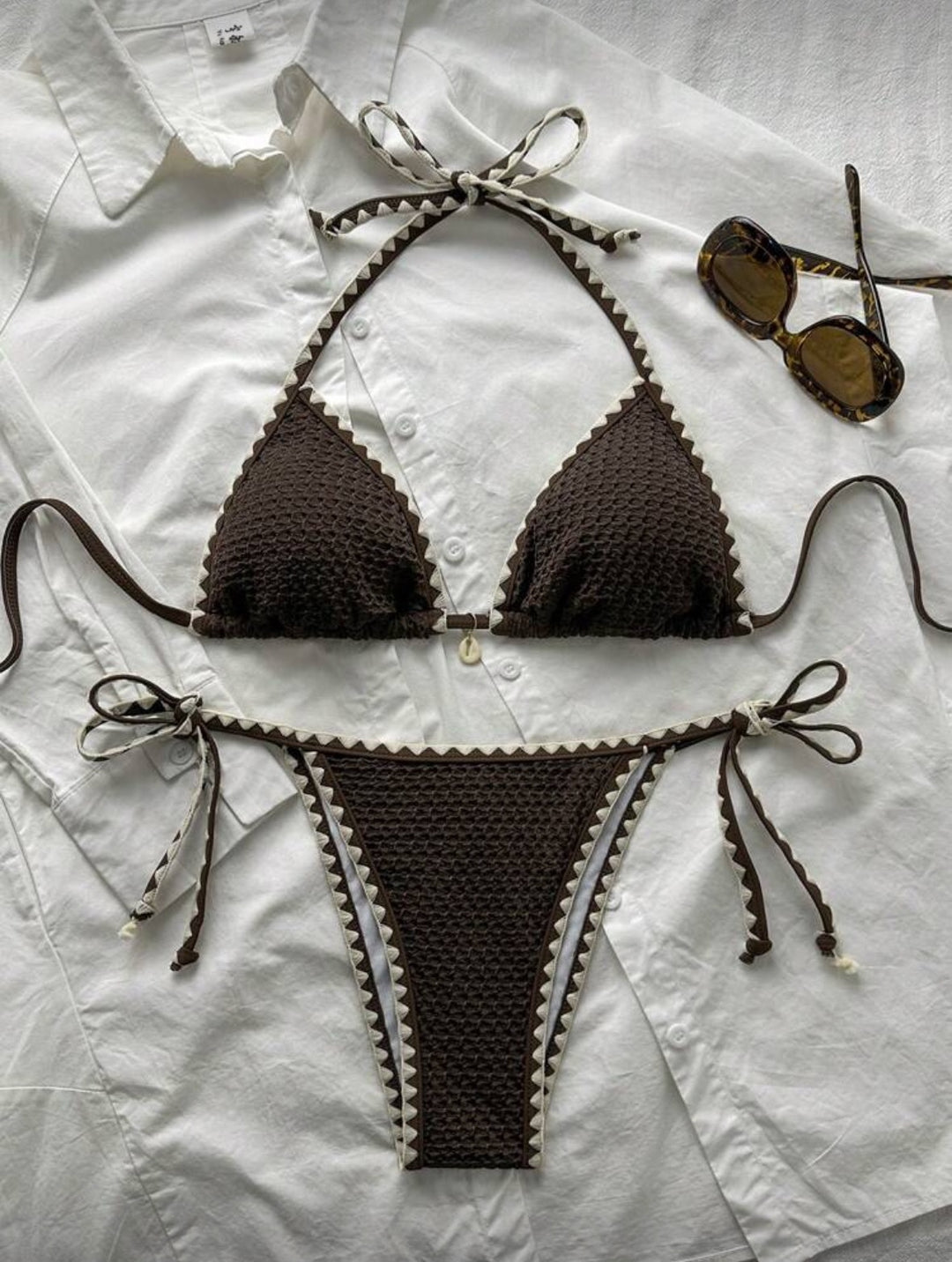 Women Triangle Bikini with Ruffles Mune Fashion