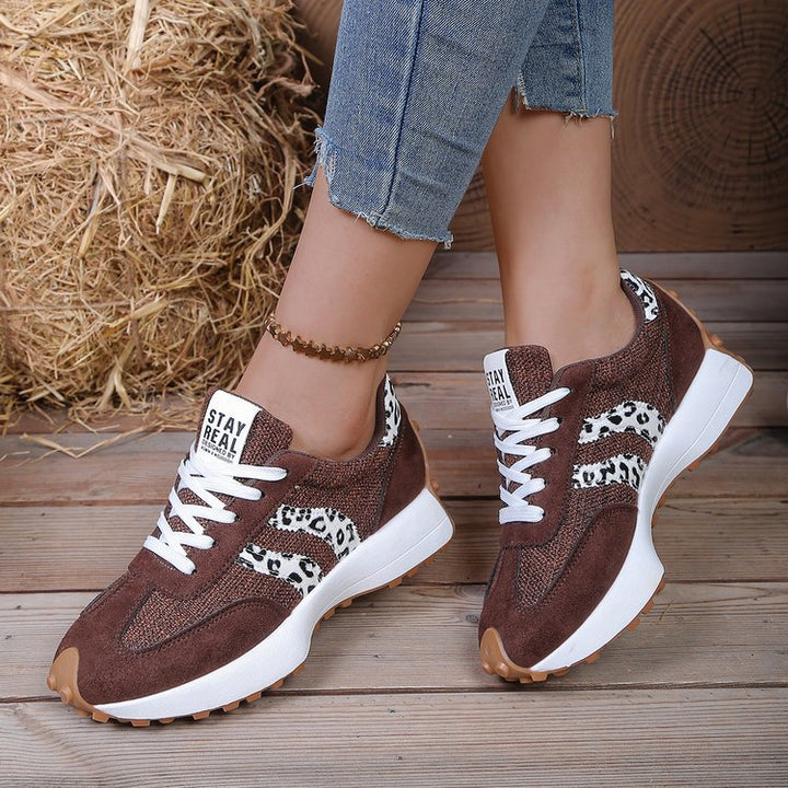 Damen Plateau-Laufsneaker mit Wildlederoptik und Leo-Akzenten Mune Fashion