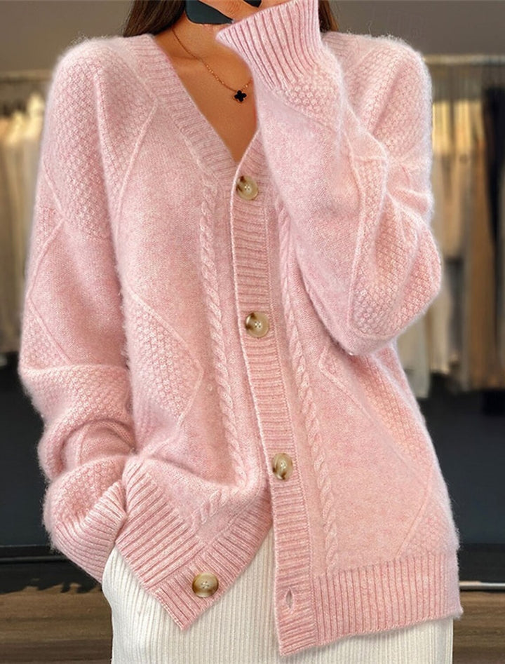 Women's oversized knitted cardigan with cable pattern V-neck and pearl buttons Mune Fashion
