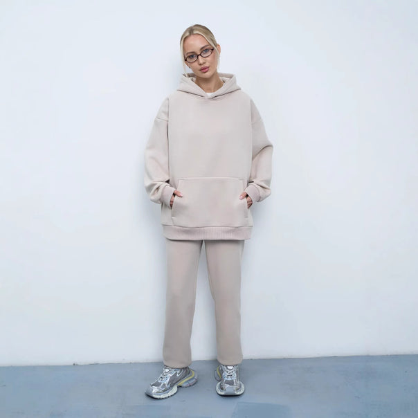 Women's casual hoodie sweat set made of heavy cotton fleece with kangaroo pocket and straight joggers Mune Fashion