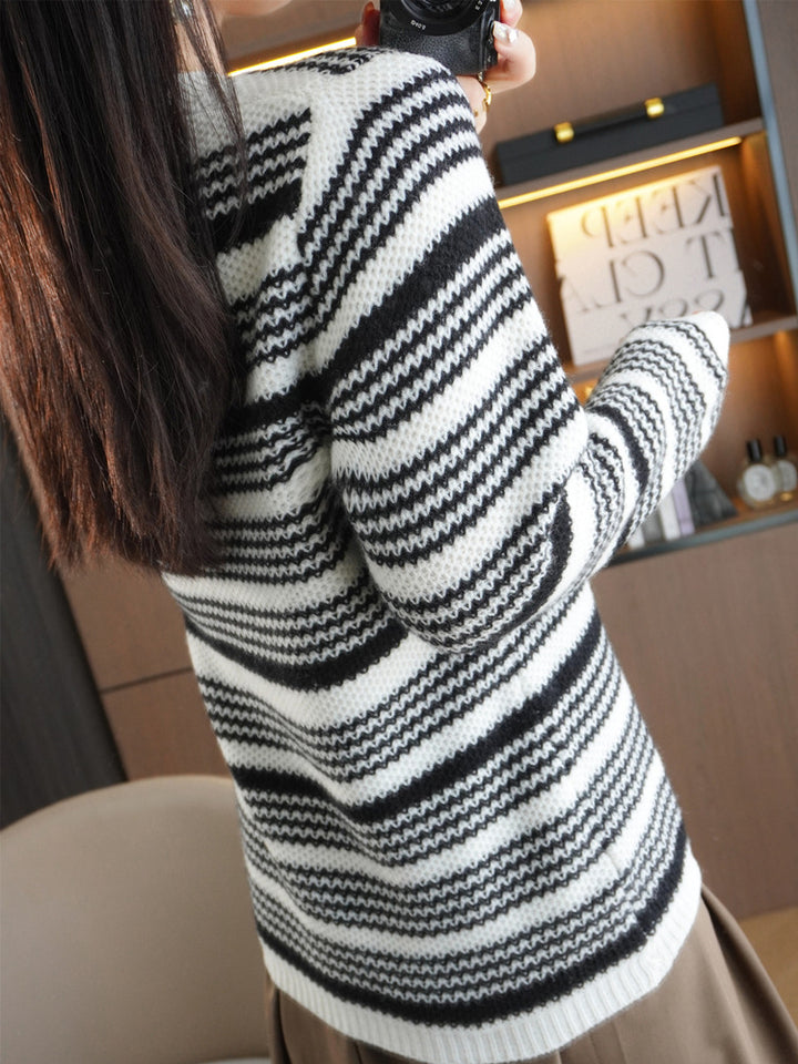 Ladies Cozy Striped Sweater in Mohair Look with Boxy Fit and Round Neckline Mune Fashion