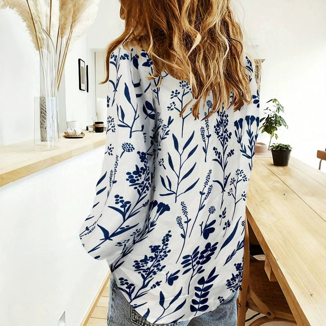 Women's loose linen-look blouse with V-neck botanical allover print and three-quarter sleeves Mune Fashion