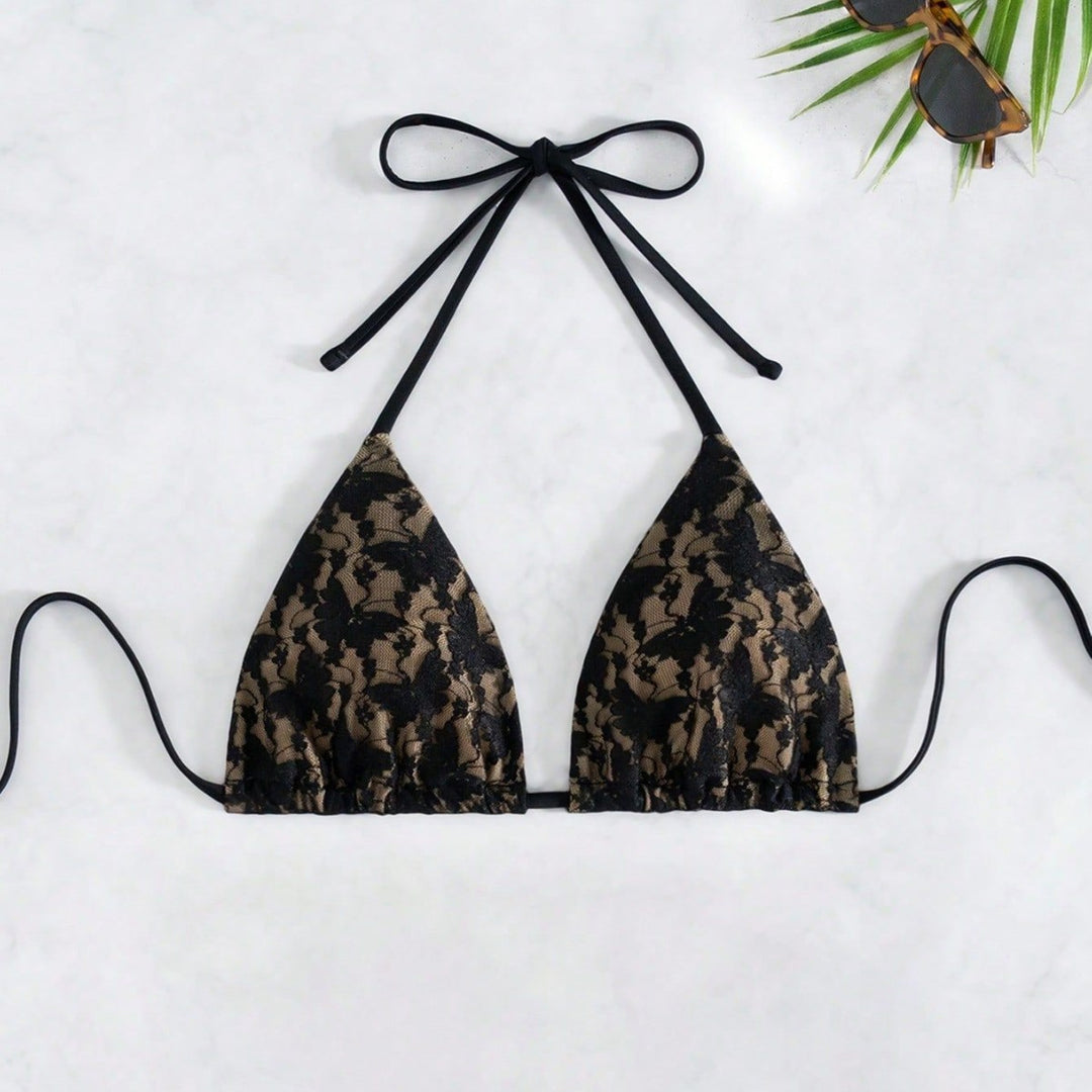 Women's triangle bikini with delicate lace decoration Mune Fashion