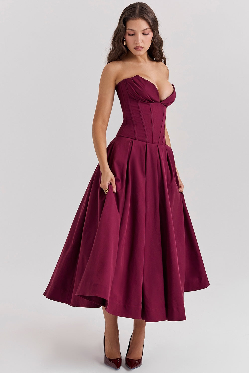 Women's strapless corset midi dress with pre-shaped bodice construction and flared circle skirt Mune Fashion