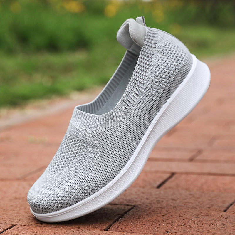 Women's seamless slip-on comfort shoe with elastic mesh upper and feather-light EVA outsole Mune Fashion