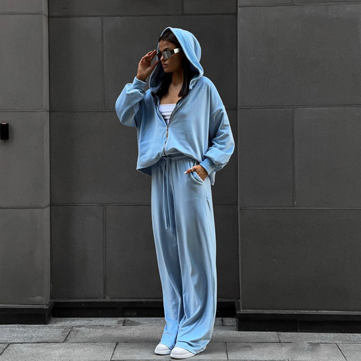 Women's luxurious velvet two-piece set with short zipper hoodie and wide high-waist lounge pants Mune Fashion