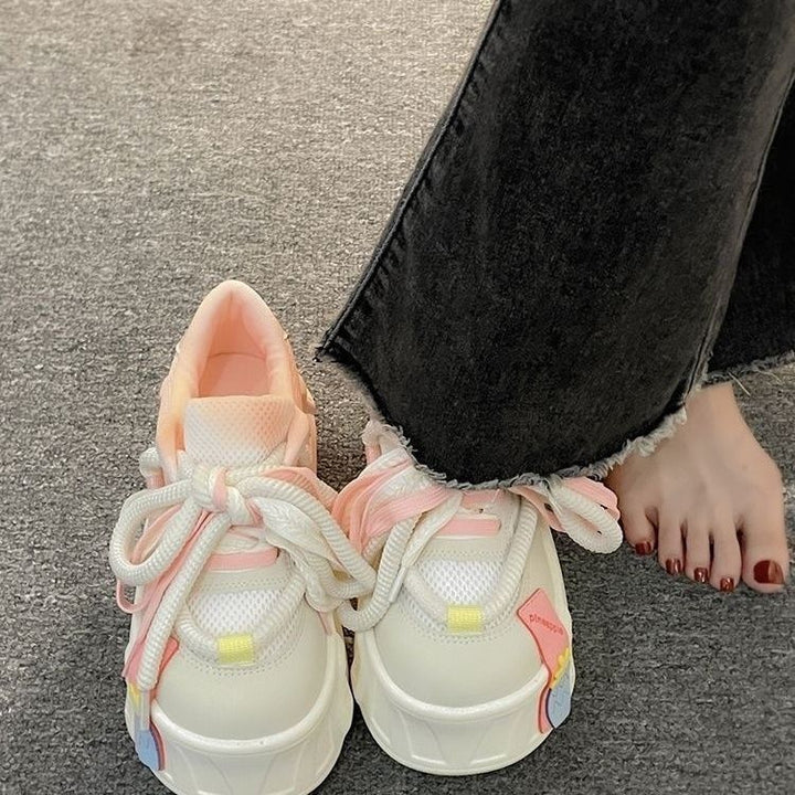 Women's sporty sneakers with playful design and stunning sole Mune Fashion