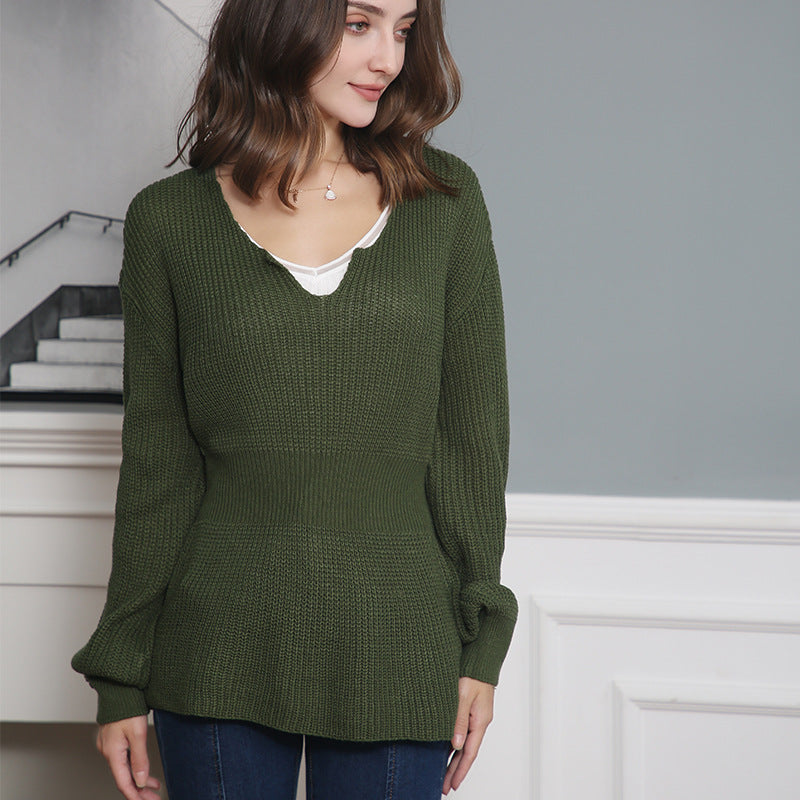 Women's Loose Fine Knit Sweater with V Notch Neckline, Fitted Ribbed Hem and Balloon Sleeves Mune Fashion