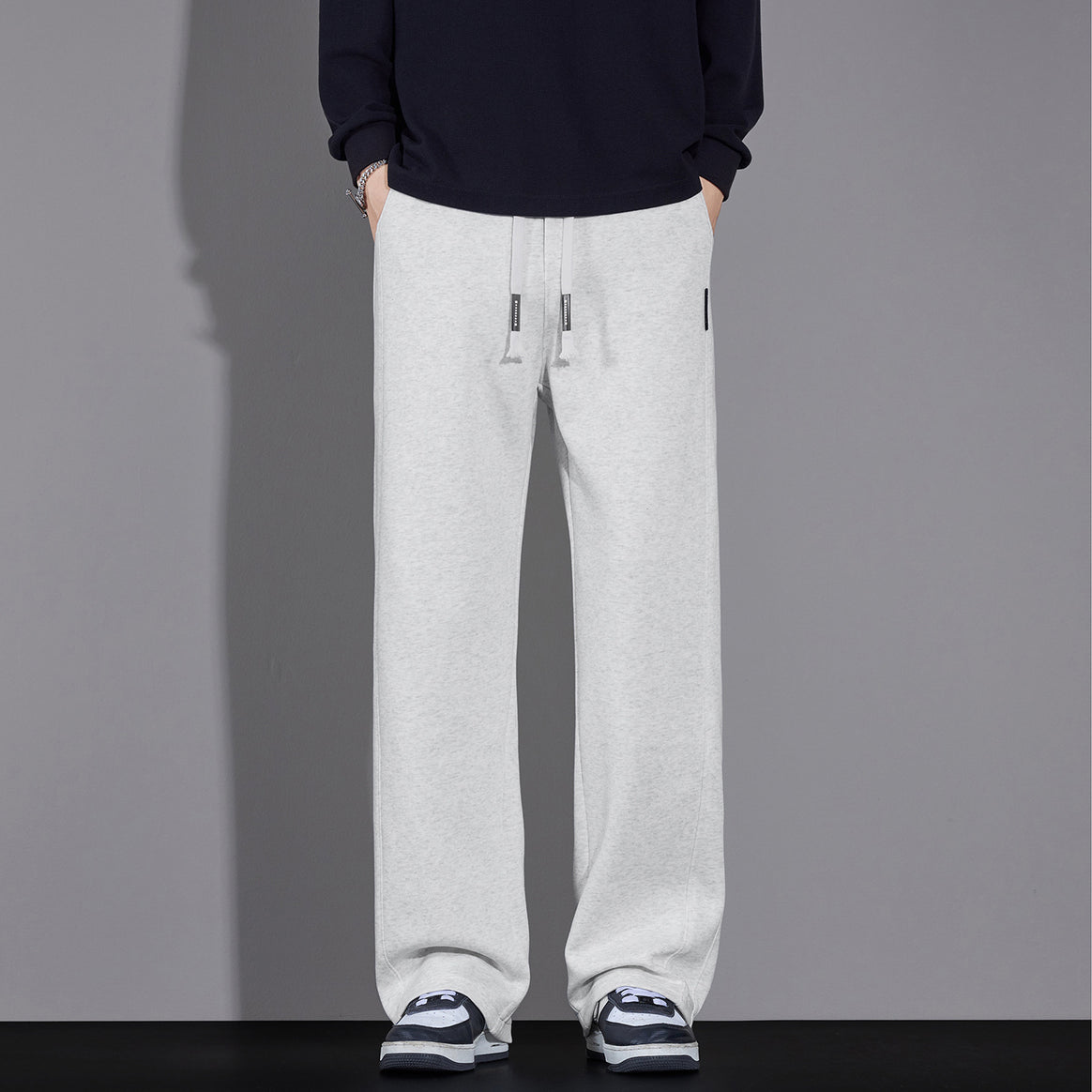 Men's relaxed-fit sweatpants with drawstring and straight leg Mune Fashion
