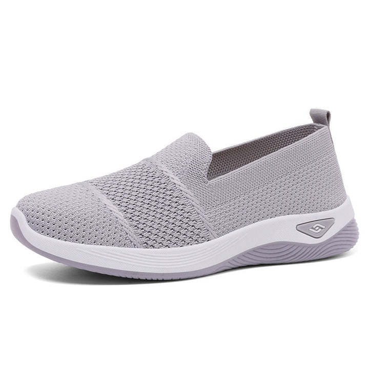 Ladies' elegant knit slippers with reinforced toe cap, flexible cushioning platform, and pull tab Mune Fashion