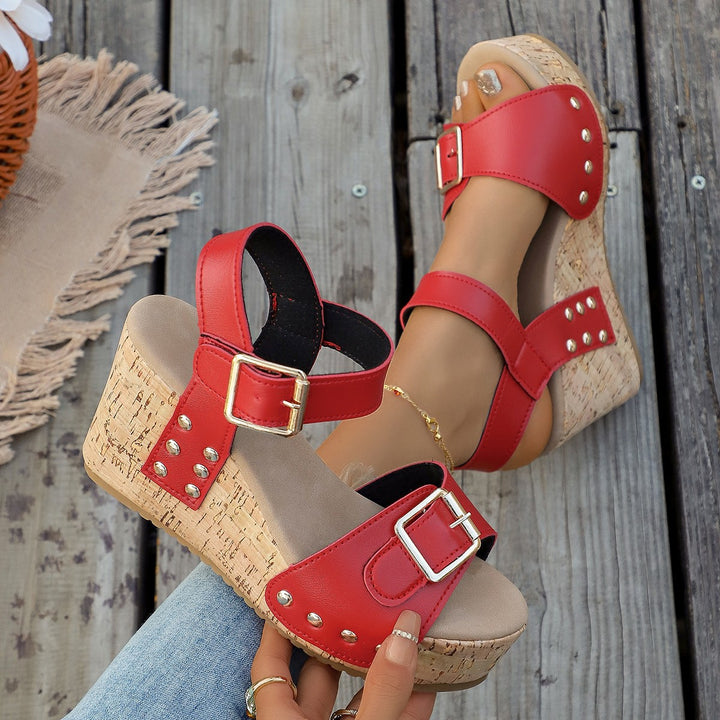 Women's wedge sandals with cork platform, adjustable buckles and studs Mune Fashion