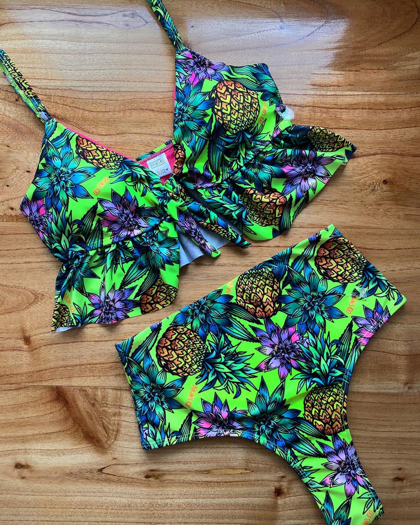 Women's Crop Bikini Top with Decorative Knot Mune Fashion
