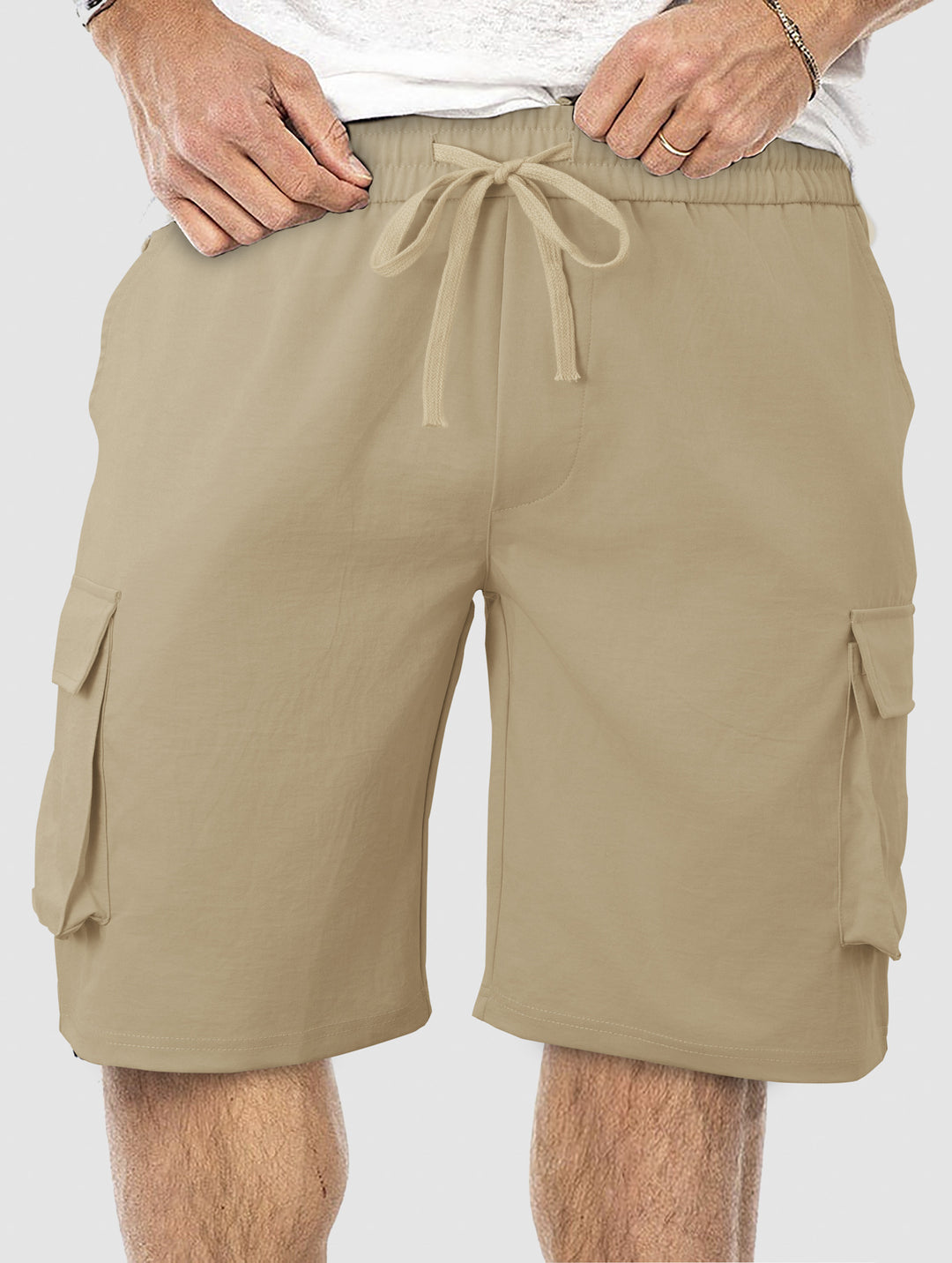 Men's casual cargo Bermuda shorts with elastic drawstring waistband, straight leg, and patch flap pockets Mune Fashion