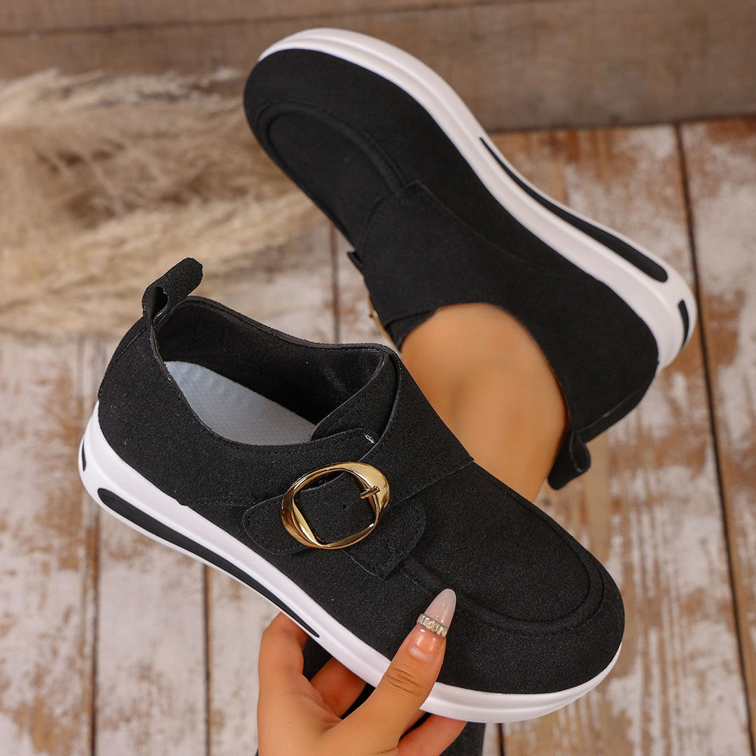 Women's sneakers with trendy buckle closure and comfortable sole Mune Fashion