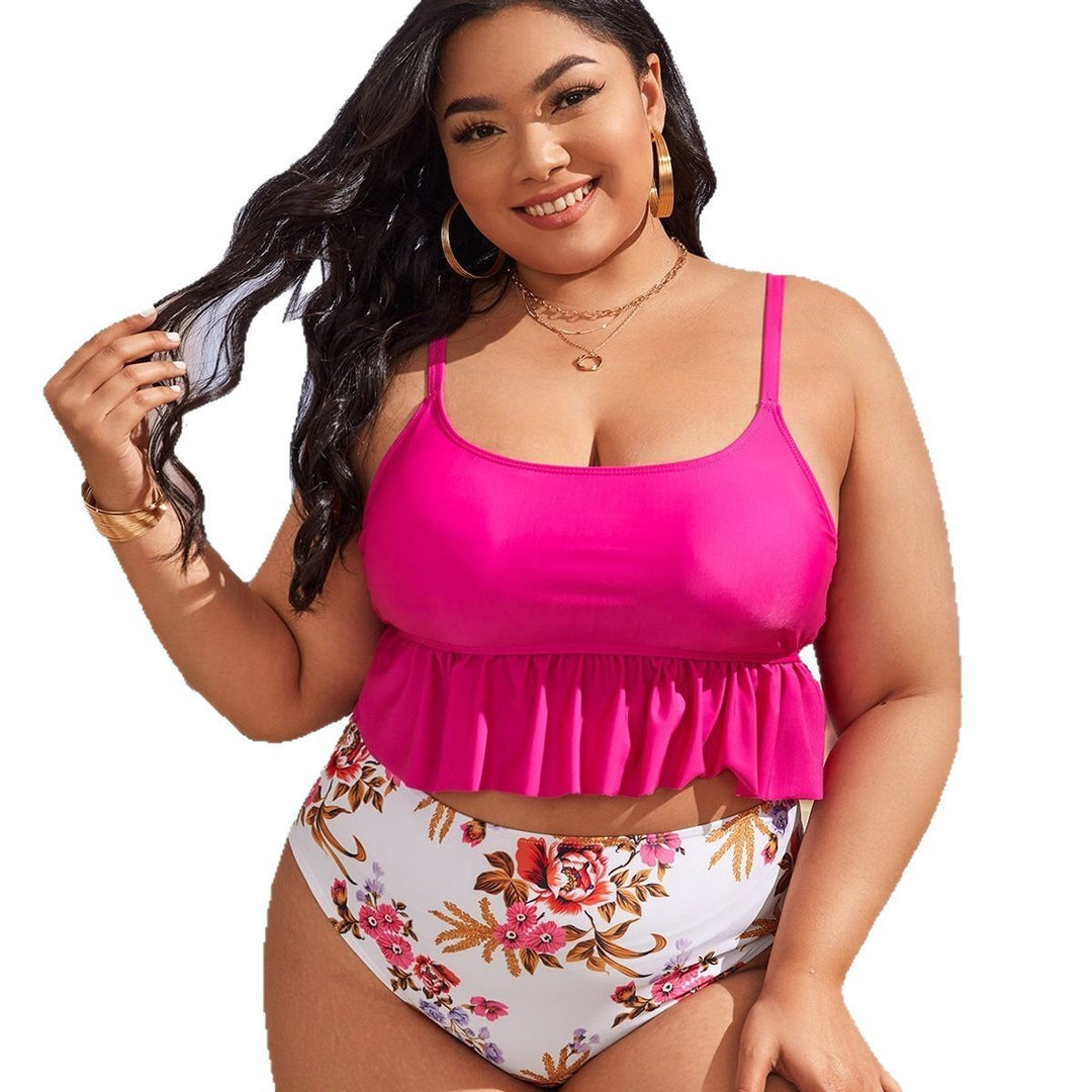 Women's bikini set with voluminous ruffle design and floral pattern Mune Fashion