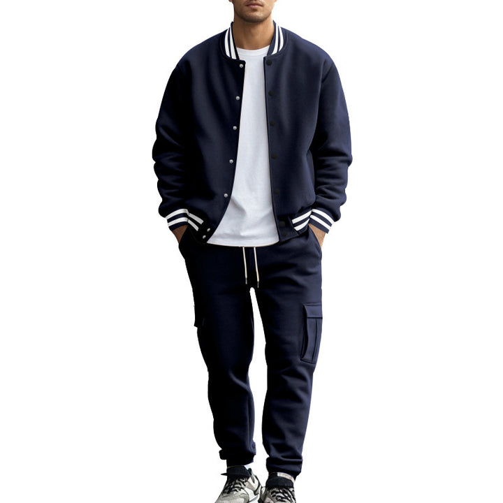 Men's sporty college two-piece made of heavy sweat with ribbed cuffs, snap-button bomber jacket and cargo jogger Mune Fashion