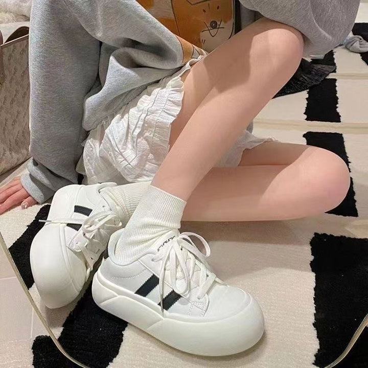 Women's Comfortable Sneakers with Innovative Sole Mune Fashion